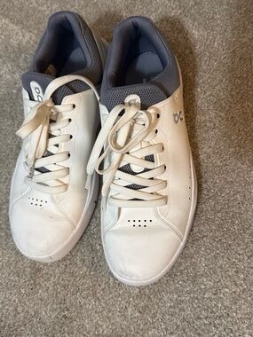 On Running Men’s White Leather Sneakers with Gray Lining